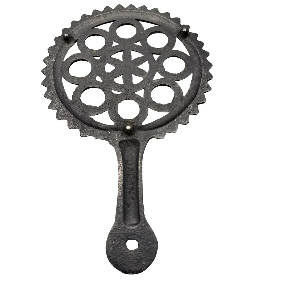 Vtg Rustic Farmhouse‎ Cast Iron Trivets Cottagecore Kitchen Primitive Wall Decor
